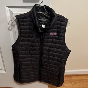 Vineyard Vines black Performance puffer vest XS